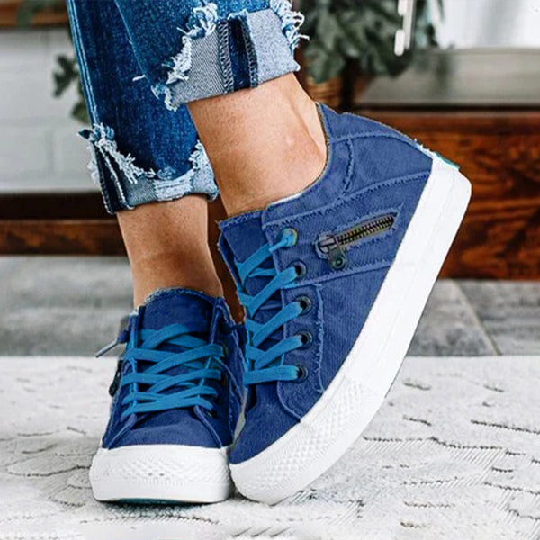 Women's Casual Retro Lace-Up Canvas Sneakers 98433777S
