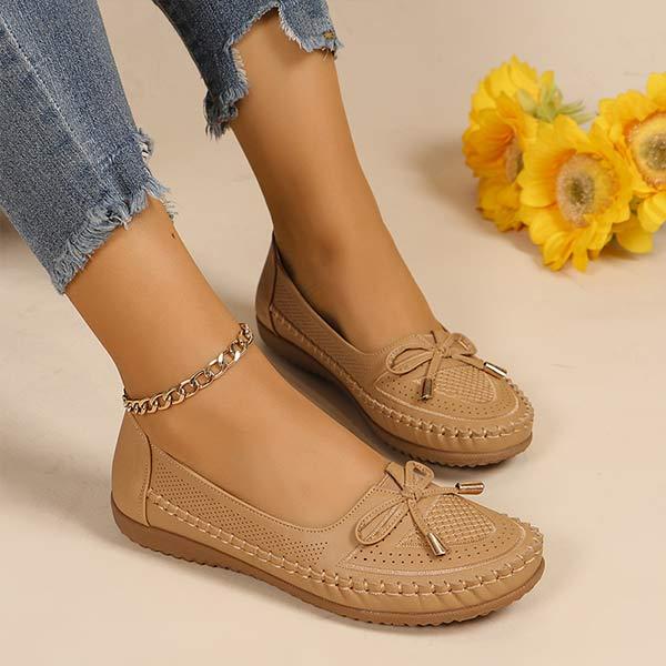 Women's Comfortable Flat Shoes with Shallow Vamp and Bow Detail 76778643C