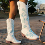 Women's Fashionable Embroidered Chunk Heel Knee-High Boots 98270378S