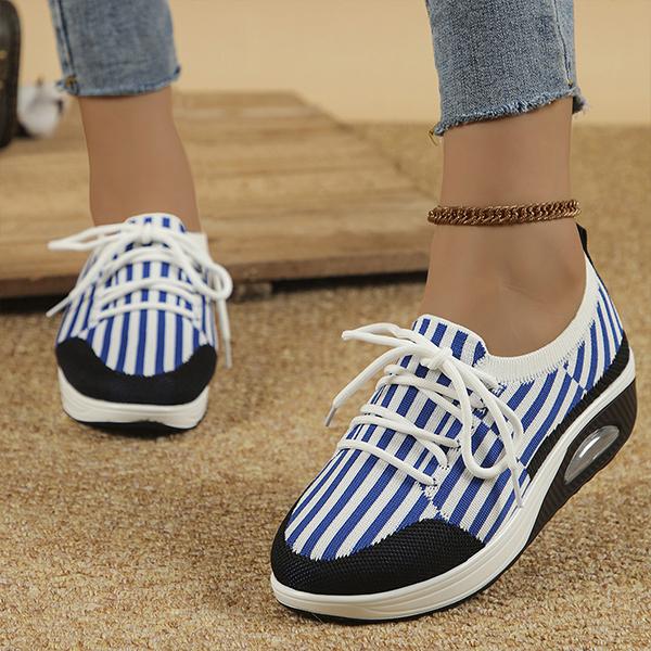 Women's Fashion Lace-Up Flying Knit Sneakers 58117017S