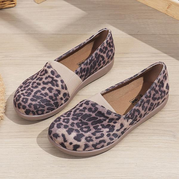 Women's Leopard Letter Print Casual Flat Canvas Shoes 48434879S