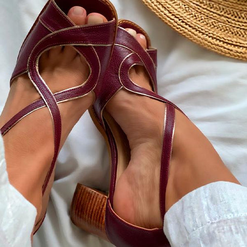 Women's Retro Square Toe Hollow Block Heel Sandals 34591054S