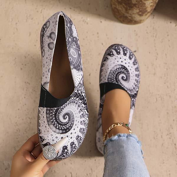 Women's Colorful Round-Toe Slip-On Shoes 95517260C