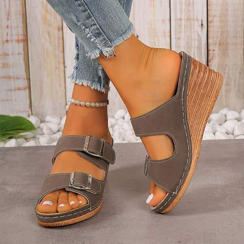 Women's Solid Color Buckle Strap Wedge Sandals 56480144C