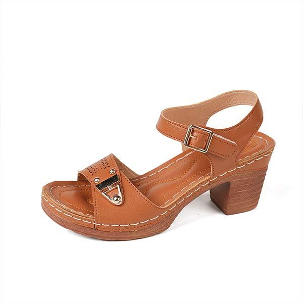 Women's Studded Buckle Strap Chunky High Heel Sandals 85104797C
