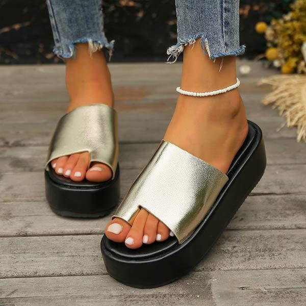 Women's Thick-Sole Toe-Loop Slide Sandals 51328497C