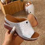 Women's Chunky Platform Fish Mouth Slide Sandals with Stitching Detail 17018188C