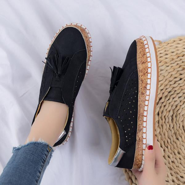 Women's Solid Color Retro Low Top Tassel Hollow Casual Shoes 79087386C
